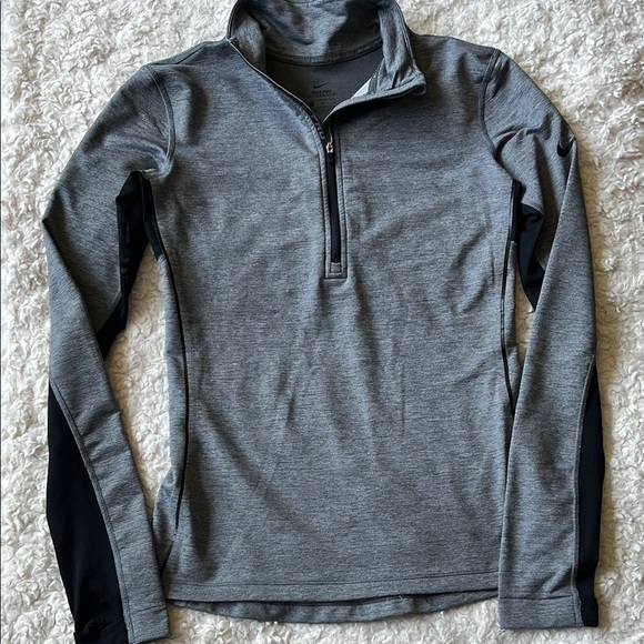 Nike Pro Hyperwarm Gray Jacket - Picture 2 of 4